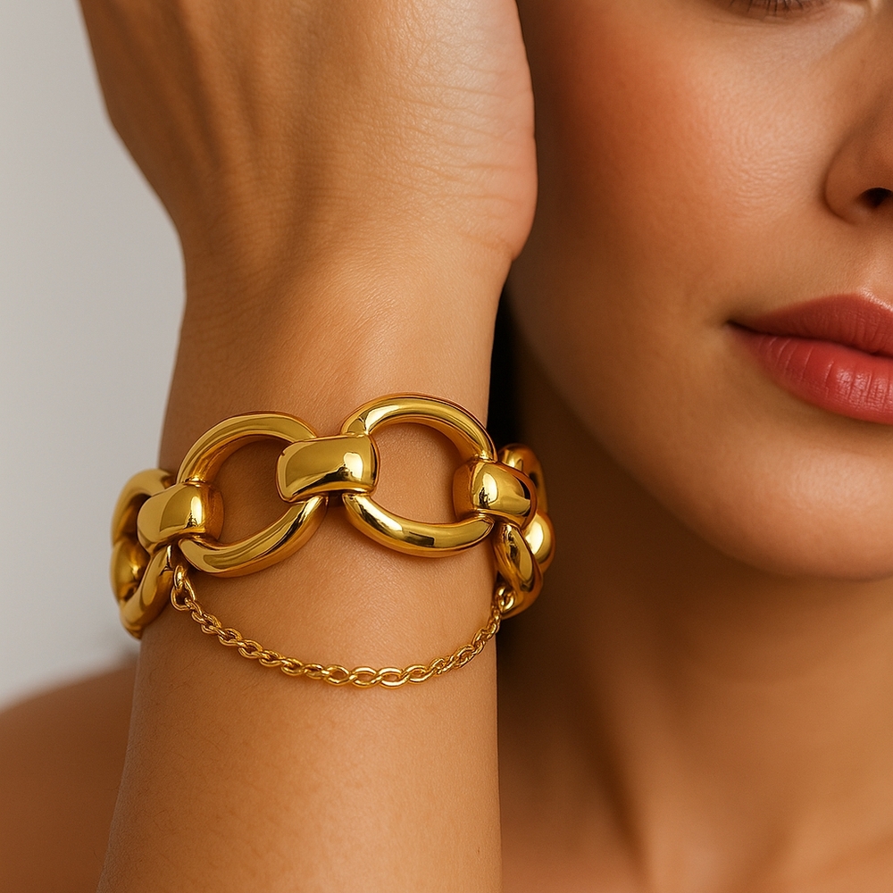 Vintage Roget 10KT Gold-Plated Link Bracelet‎ 7.5” with Safety Chain